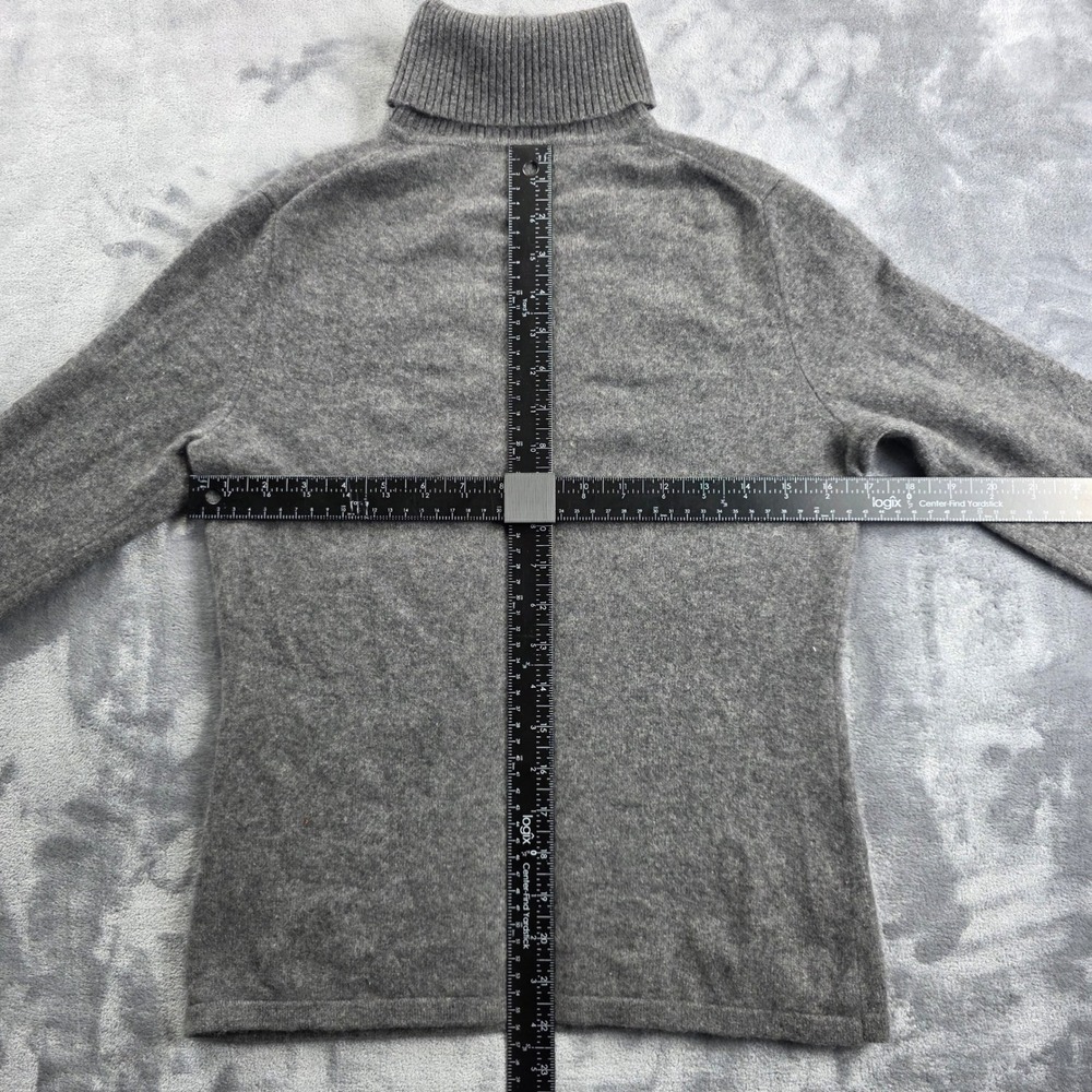 Lord & Taylor Turtleneck Sweater Womens Medium Grey Two Ply Cashmere Knit - Picture 6 of 8